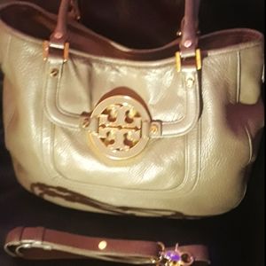 *SOLD* Tory Burch Leather Purse